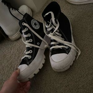 Lugged sole black converse